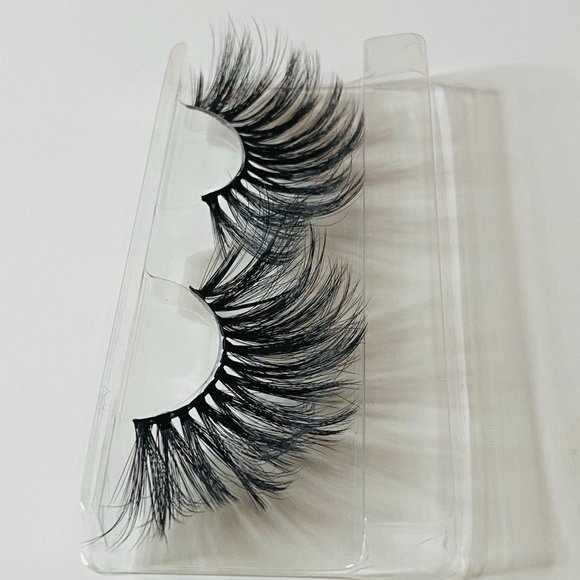 Crazy Bitch lash - Picture 4 of 5